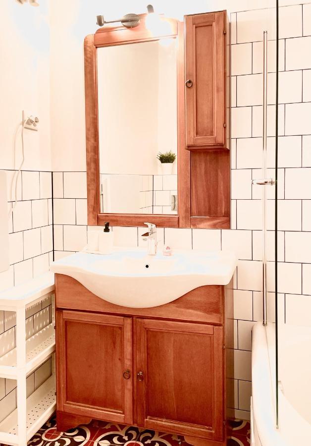 Eotvos 25 Apartment بودابست المظهر الخارجي الصورة
