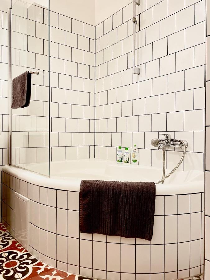 Eotvos 25 Apartment بودابست المظهر الخارجي الصورة