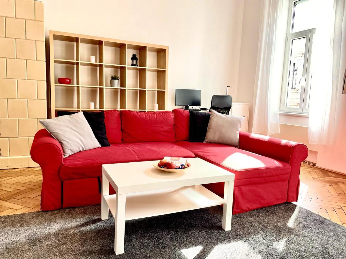 Eotvos 25 Apartment بودابست المظهر الخارجي الصورة