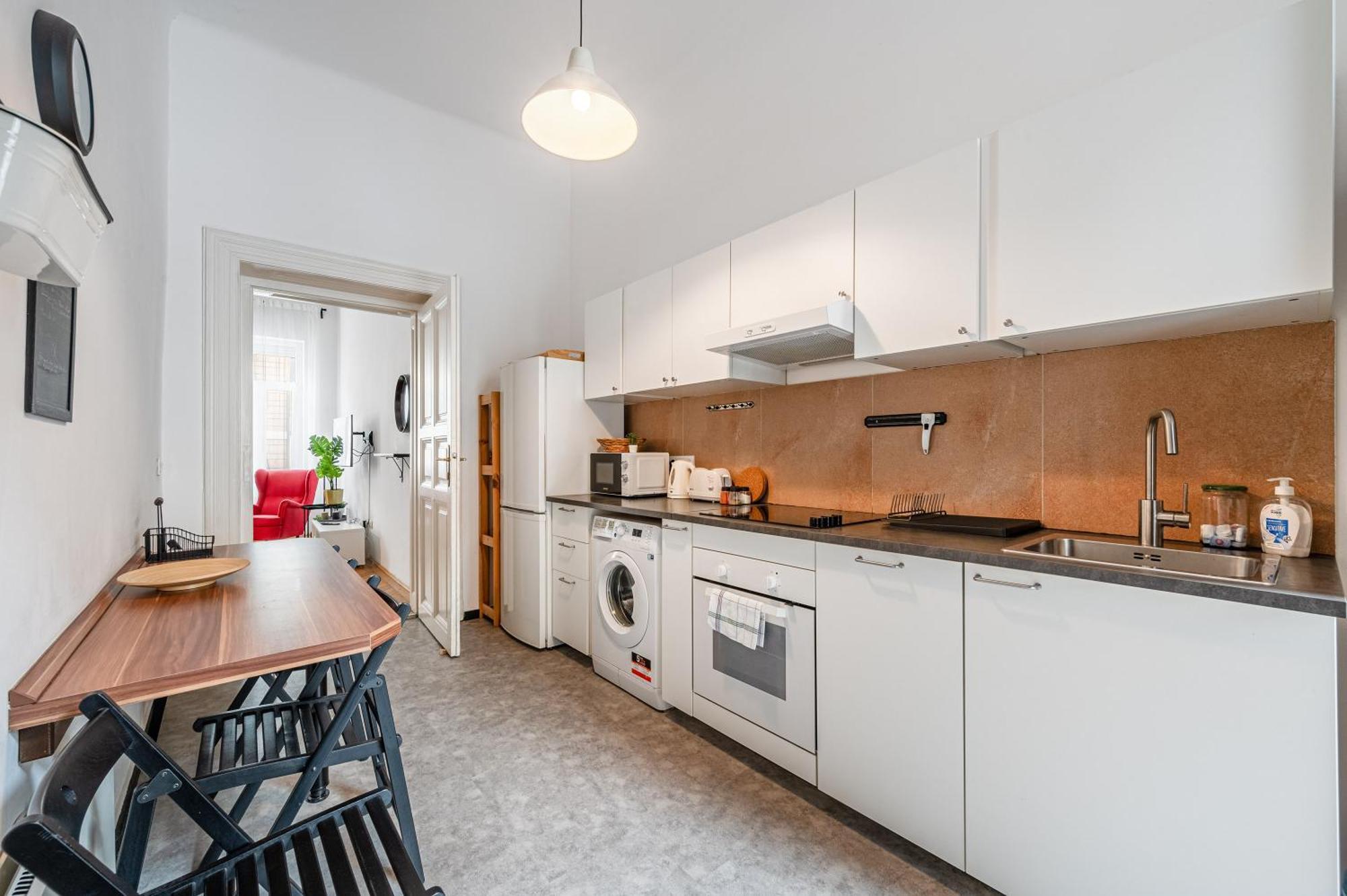 Eotvos 25 Apartment بودابست المظهر الخارجي الصورة
